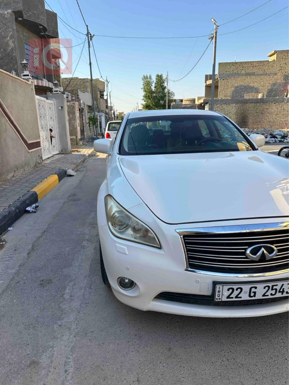 Infiniti M